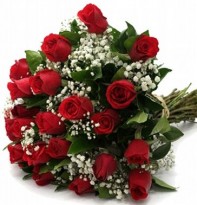 Buque de rosas vermelhas com 24 rosas